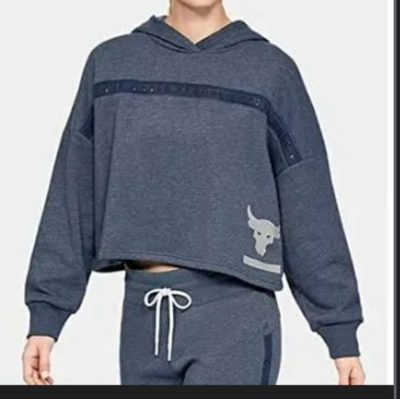 Under Armour Women's Dark Gray Cropped Hoodie - Picture 8 of 8